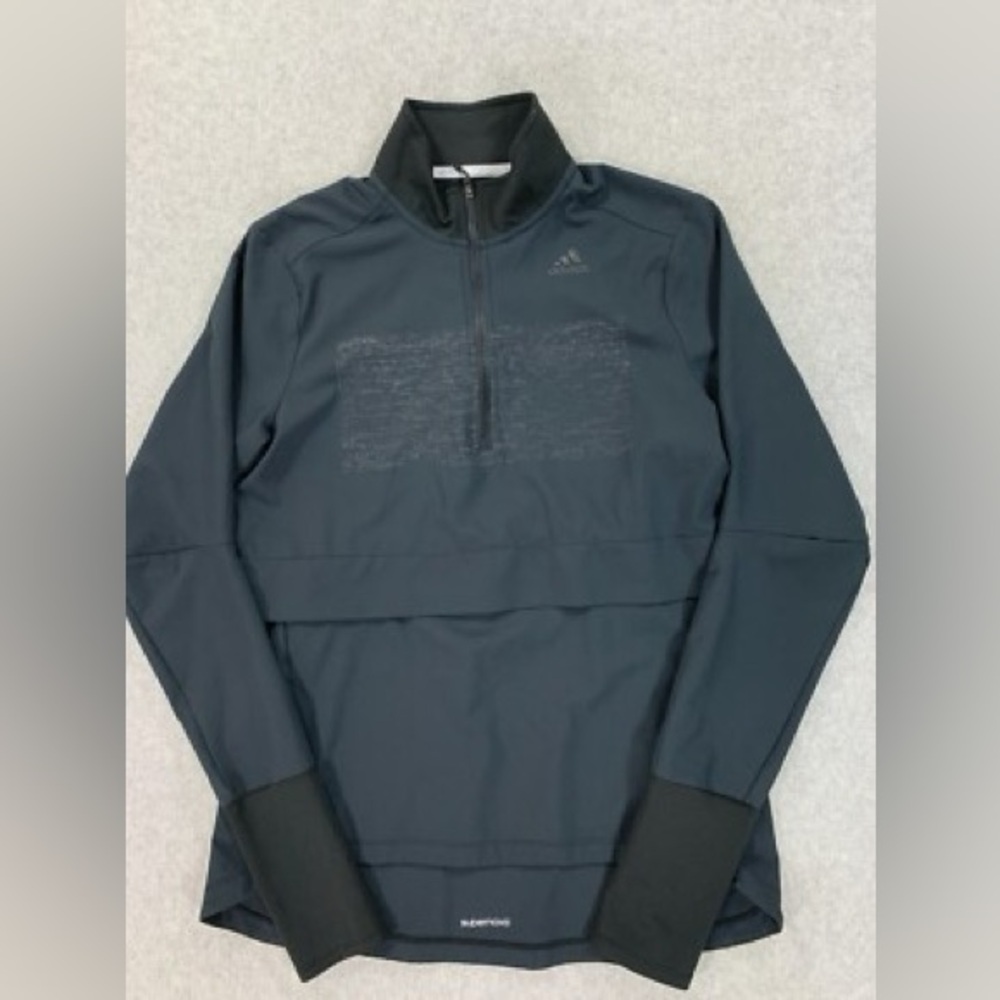 The Adidas Supernova woman’s sweatshirt, size S, like new. Half zip top designed